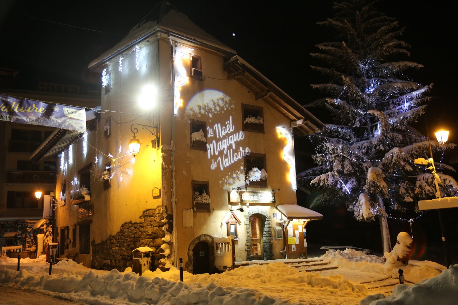 L'office de tourisme de valloire sous la neige