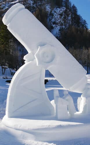 sculptures-neige-valloire-qui-regarde-qui_LORENZO